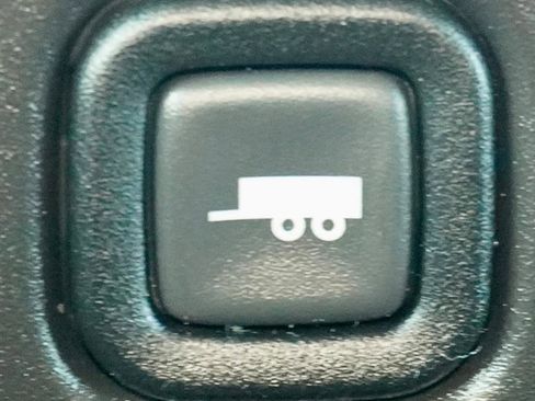 Used 2010 GMC Savana 1500 image 16