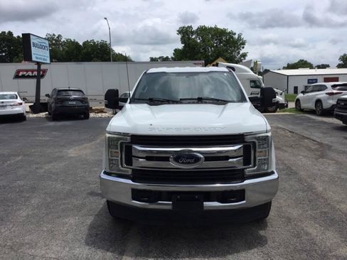 Used 2019 Ford F250 XL w/ Power Equipment Group AWD/4WD image 4