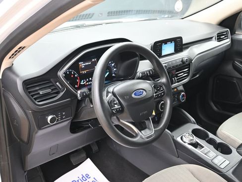 Used 2020 Ford Escape S image 17