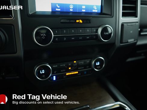 Used 2021 Ford Expedition Platinum image 28