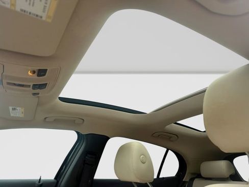 Used 2018 Mercedes-Benz GLA 250 4MATIC image 22