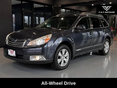 Used 2010 Subaru Outback 3.6R Premium AWD/4WD image 2