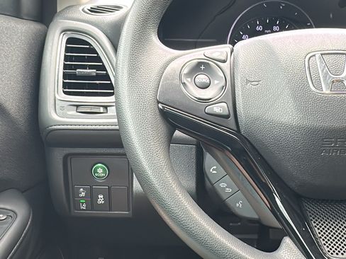 Used 2019 Honda HR-V EX image 17