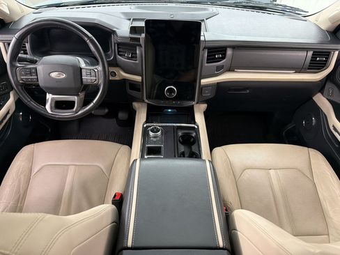 Used 2022 Ford Expedition Max Platinum RWD image 16