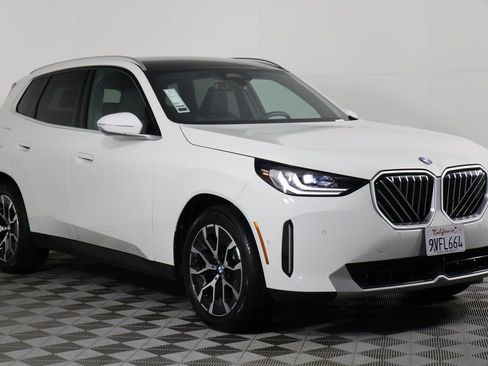 Certified 2026 BMW X3 xDrive30 w/ Convenience Package AWD/4WD image 3