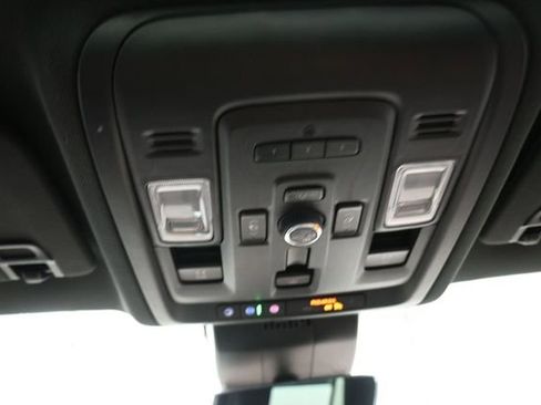 Used 2023 Chevrolet Tahoe High Country w/ Advanced Technology Package AWD/4WD image 12
