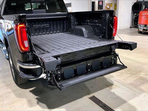 New 2026 GMC Sierra 1500 SLT w/ SLT Premium Plus Package AWD/4WD image 19