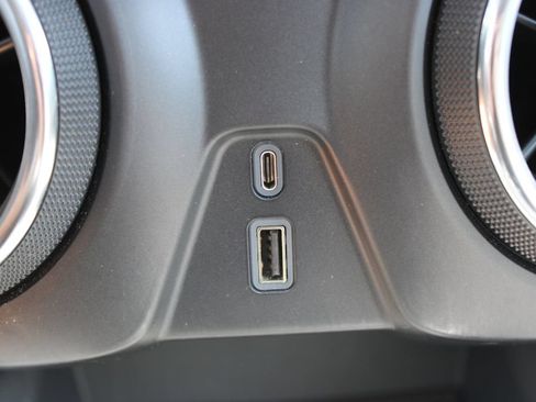 Used 2020 Chevrolet Blazer LT w/ Sound & Technology Package FWD image 30