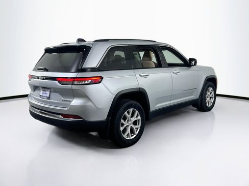 Used 2022 Jeep Grand Cherokee Limited w/ Trailer Tow Prep Group (B) image 5