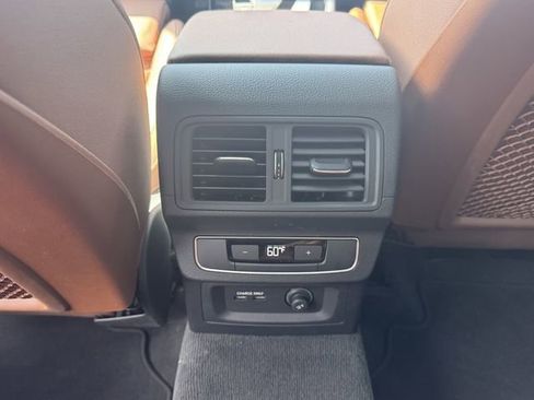 Certified 2025 Audi Q5 2.0T Premium w/ Convenience Plus Package image 17