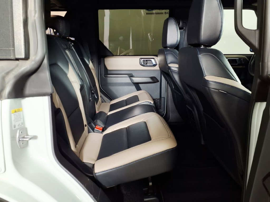 Used 2024 Ford Bronco Wildtrak AWD/4WD image 11