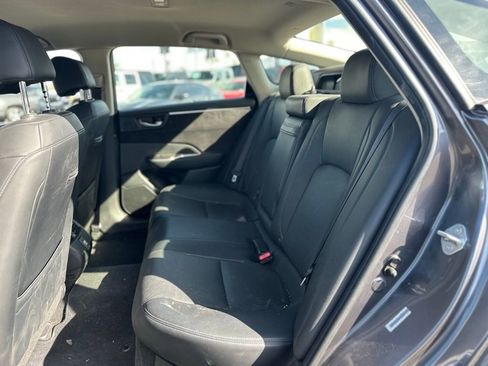 Used 2018 Honda Clarity Touring image 4