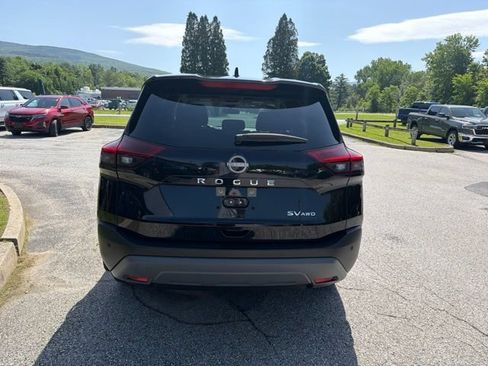 Used 2023 Nissan Rogue SV AWD/4WD image 4