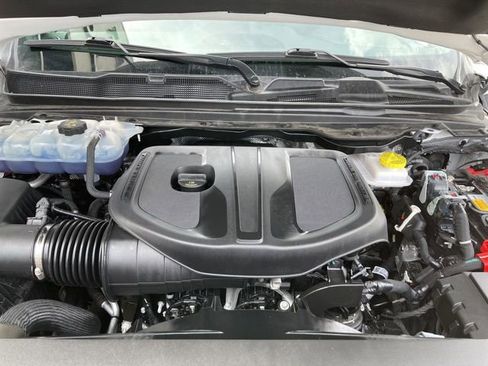 Used 2025 RAM 1500 Laramie w/ Sport Appearance Package AWD/4WD image 19
