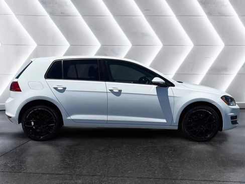 Used 2016 Volkswagen Golf S FWD image 6