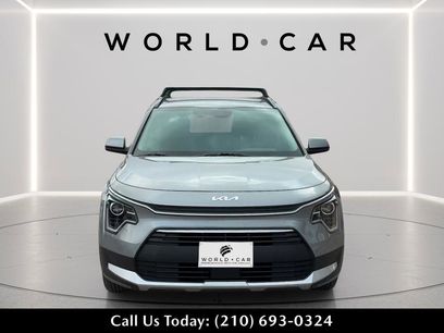 Certified 2025 Kia Niro EX