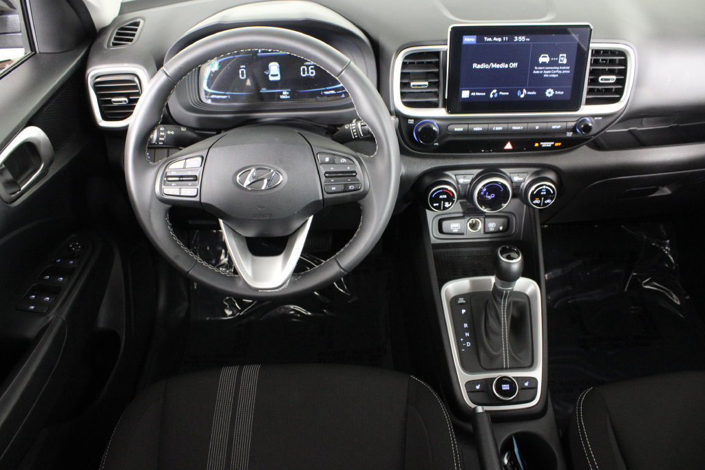 Certified 2026 Hyundai Venue SEL FWD image 8