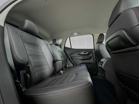 Used 2024 GMC Terrain Denali w/ Denali Premium Package AWD/4WD image 25