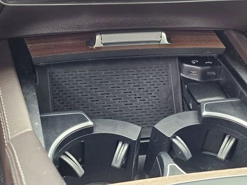 Used 2023 Mercedes-Benz GLS 450 4MATIC image 24