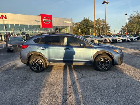 Used 2018 Subaru Crosstrek 2.0i Premium image 5