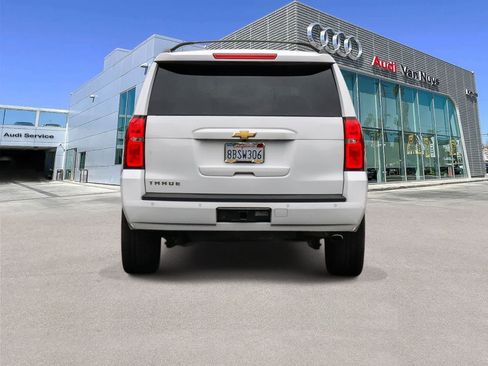 Used 2017 Chevrolet Tahoe LT w/ LT Signature Package RWD image 3