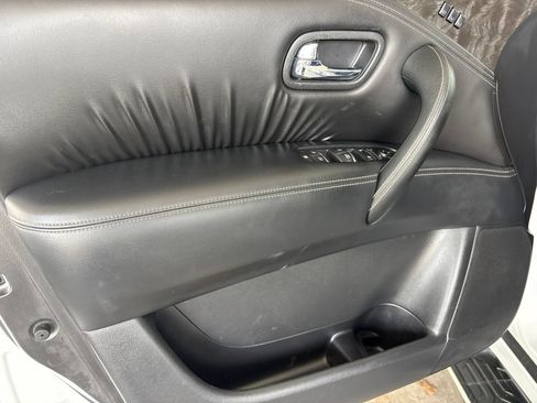 Used 2022 Nissan Armada Platinum w/ Captain's Chairs Package RWD image 11