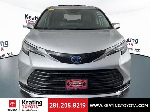 Certified 2023 Toyota Sienna LE FWD image 11