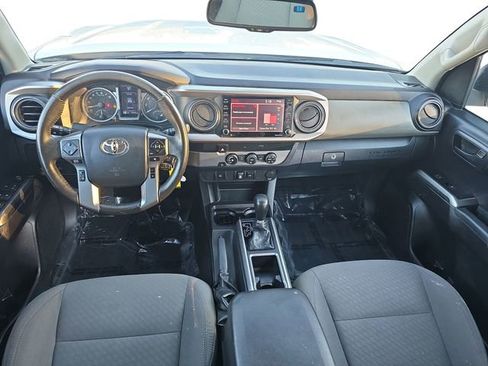 Used 2020 Toyota Tacoma SR5 image 9