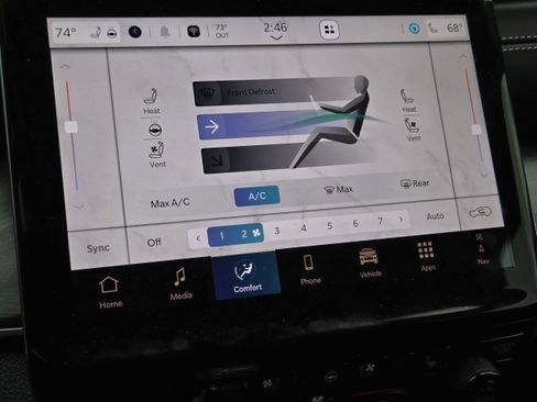 New 2025 Jeep Grand Cherokee Limited w/ Luxury Tech Group II image 7