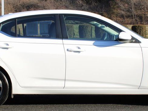 Certified 2023 Nissan Sentra SV w/ All-Weather Package image 5