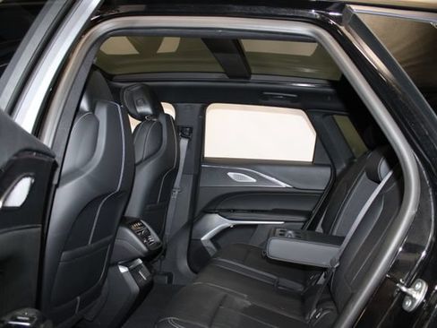 Used 2024 Cadillac Lyriq Sport AWD/4WD image 9