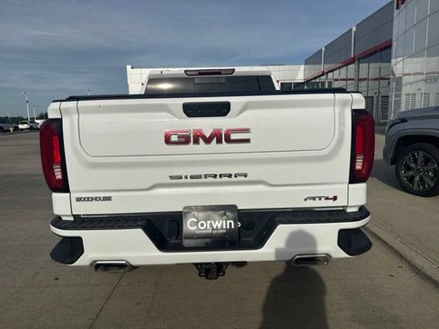 Used 2022 GMC Sierra 1500 AT4 w/ AT4 Preferred Package AWD/4WD image 6