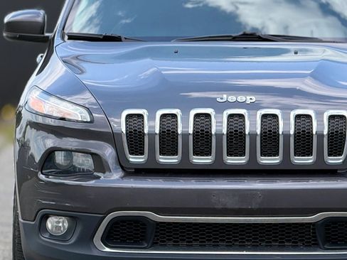 Used 2016 Jeep Cherokee Limited AWD/4WD image 11