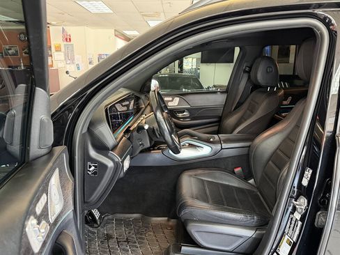 Used 2020 Mercedes-Benz GLS 580 4MATIC image 9