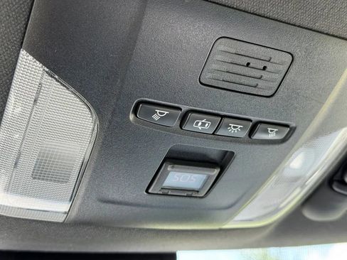 Used 2020 Toyota Corolla SE image 19