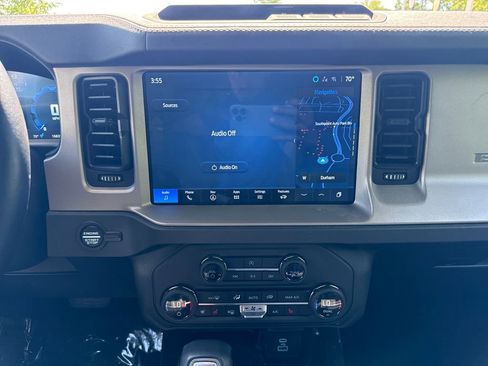 Used 2025 Ford Bronco Outer Banks AWD/4WD image 19