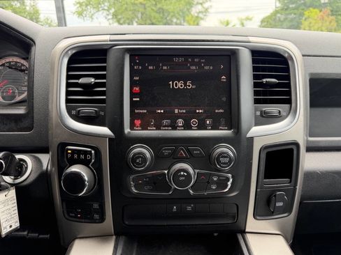 Used 2017 RAM 1500 Express w/ Express Value Package AWD/4WD image 12