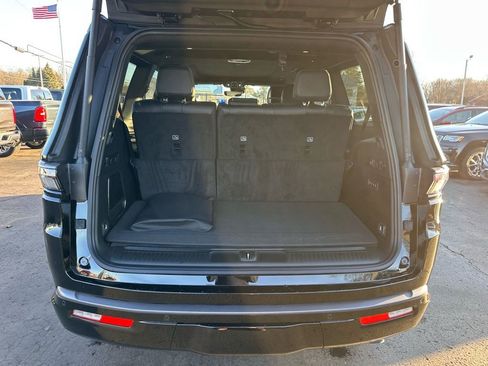New 2026 Jeep Grand Wagoneer Limited AWD/4WD image 28