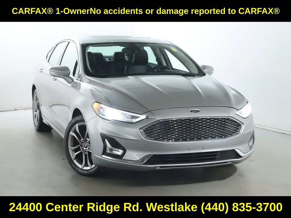 Used 2020 Ford Fusion Titanium FWD image 2