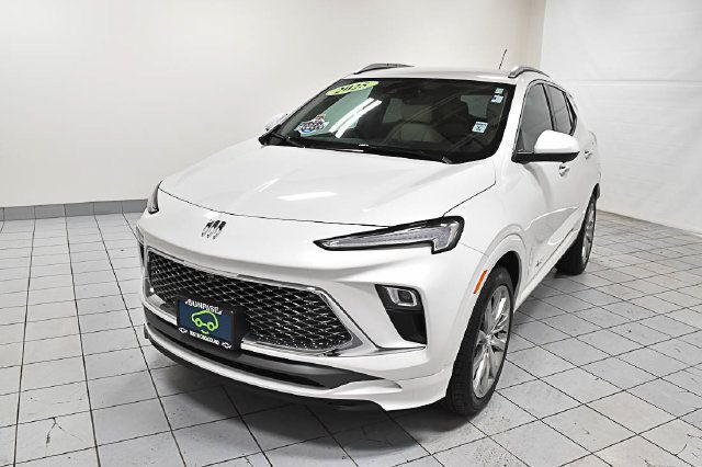 Certified 2025 Buick Encore GX Avenir w/ Avenir Technology Package FWD image 1