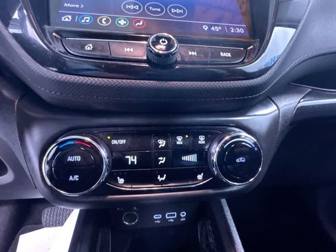 Used 2021 Chevrolet TrailBlazer LT w/ Convenience Package image 26