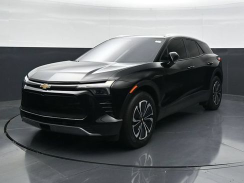 Used 2024 Chevrolet Blazer EV LT AWD/4WD image 5