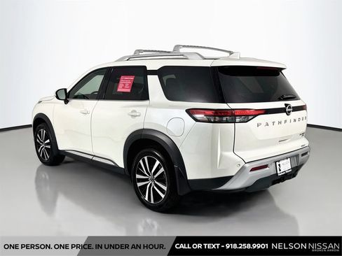 Certified 2024 Nissan Pathfinder Platinum w/ Cargo Package AWD/4WD image 7