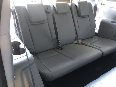 Used 2018 Toyota Highlander XLE image 22