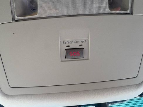 Used 2013 Lexus RX 350 FWD 4dr w/ Navigation Pkg image 24