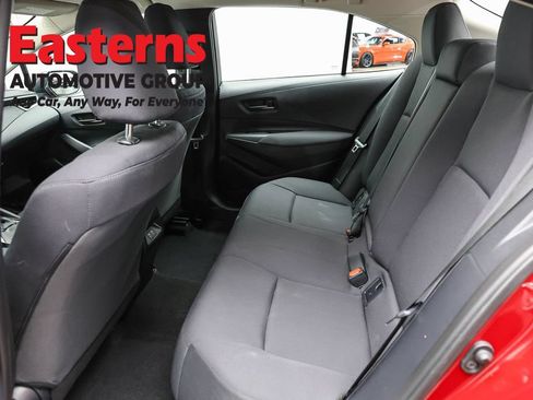 Used 2025 Toyota Corolla LE FWD image 20