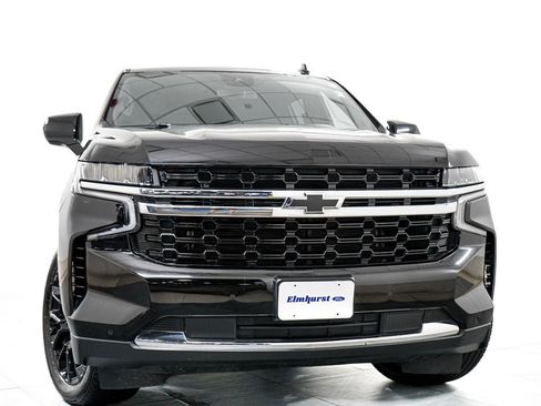 Used 2023 Chevrolet Suburban LS w/ Driver Alert Package AWD/4WD image 3