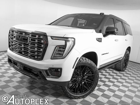 Used 2026 GMC Yukon Denali Ultimate w/ LPO, Floor Liner Package image 1