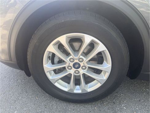 Used 2020 Ford Escape SE FWD image 14