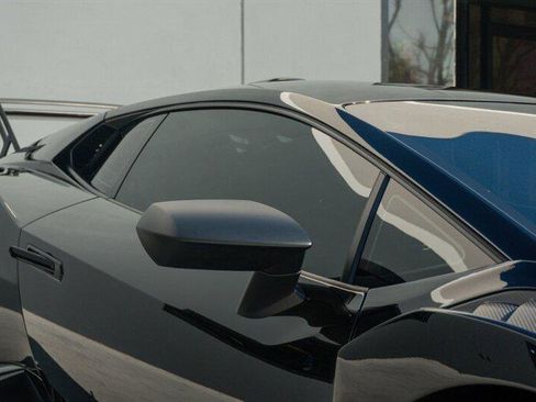 Used 2021 Lamborghini Huracan STO image 32